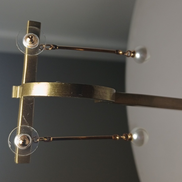 Pearl Drop Earrings Women - Picture 3 of 4